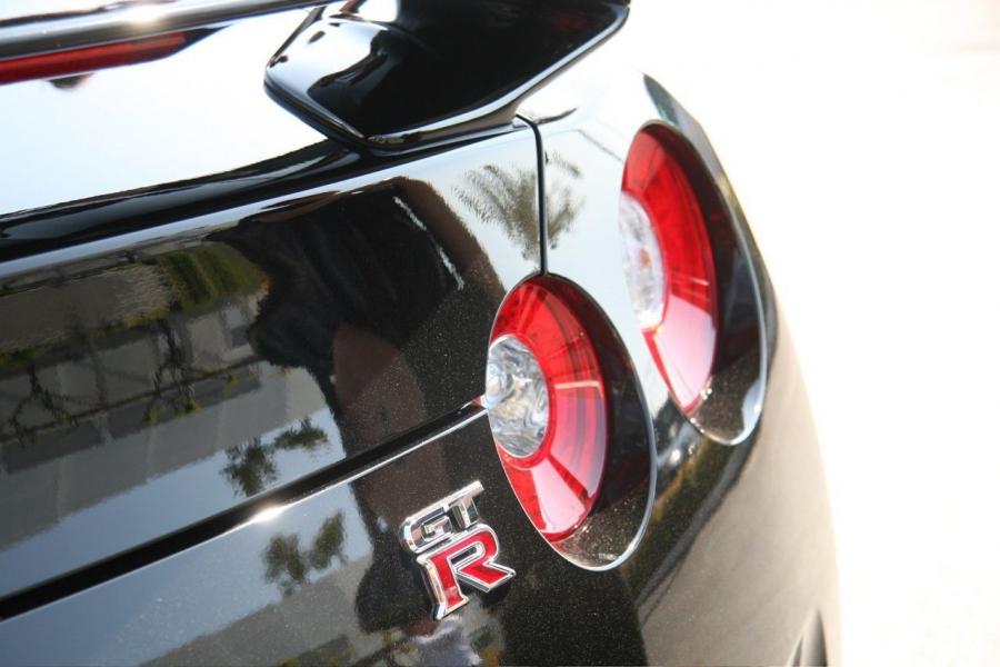 Nissan GT-R 2008 года  (фото 27 из 71)